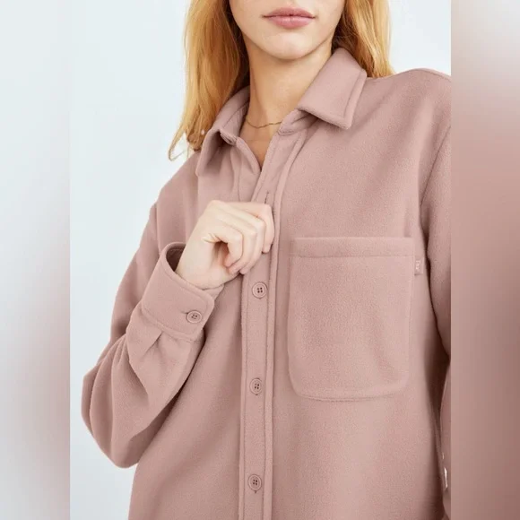Aritzia TNA polar fleece shirt - Picture 1 of 5